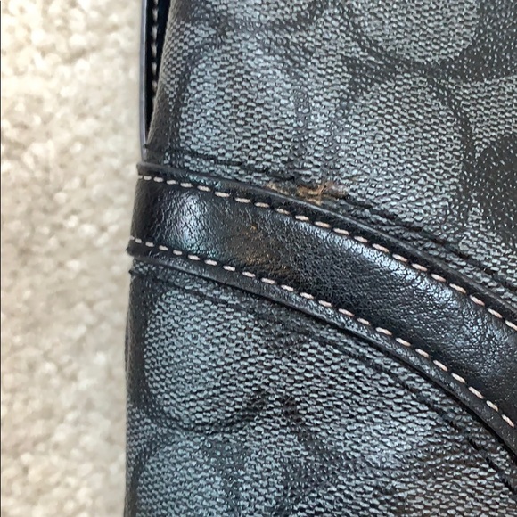 Coach Crossbody Bag - Picture 2 of 9